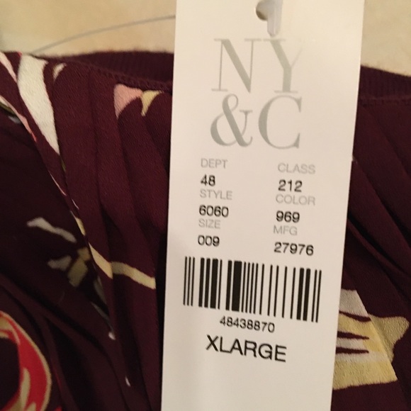 New York n Company off the shoulder top NWT - Picture 8 of 8